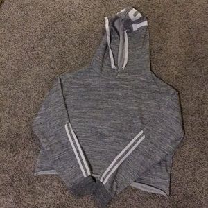 cropped hoodie